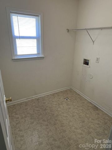 14043 Pinyon Pine Lane, Charlotte, NC 28215