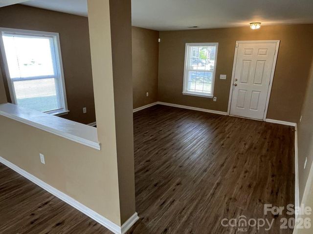 14043 Pinyon Pine Lane, Charlotte, NC 28215