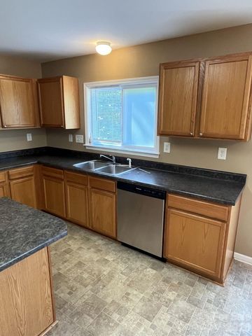 14043 Pinyon Pine Lane, Charlotte, NC 28215