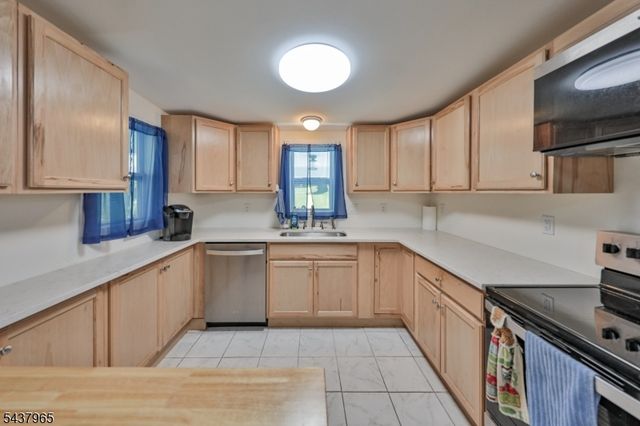 441 Maple Ave, Pohatcong Twp., NJ 08865