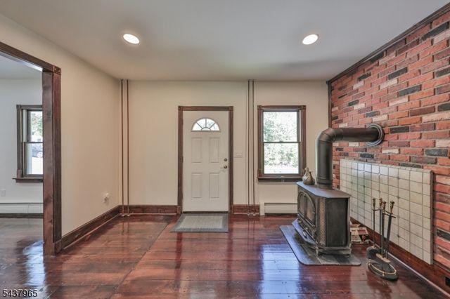 441 Maple Ave, Pohatcong Twp., NJ 08865