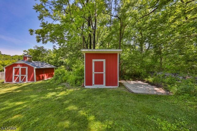 441 Maple Ave, Pohatcong Twp., NJ 08865