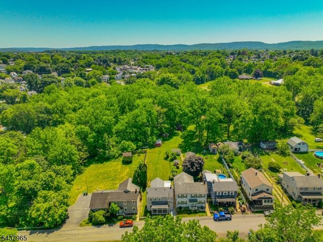 441 Maple Ave, Pohatcong Twp., NJ 08865