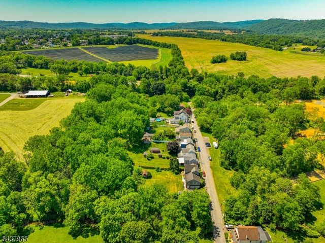 441 Maple Ave, Pohatcong Twp., NJ 08865