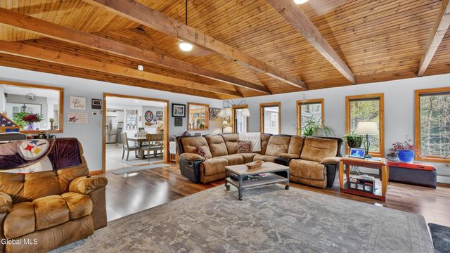 127 Crannel Road, Galway, NY 12074