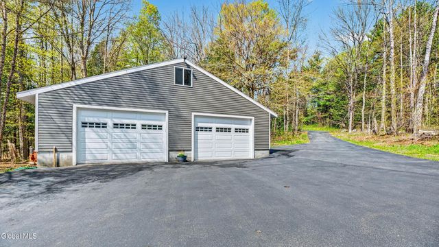 127 Crannel Road, Galway, NY 12074