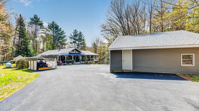 127 Crannel Road, Galway, NY 12074