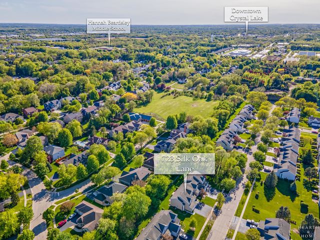 723 Silk Oak Lane, Crystal Lake, IL 60014