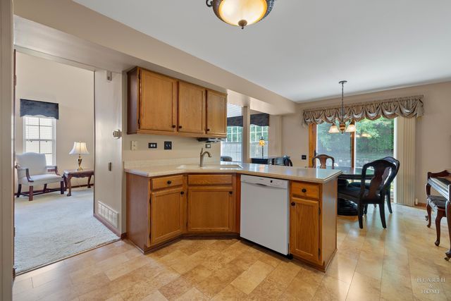 723 Silk Oak Lane, Crystal Lake, IL 60014