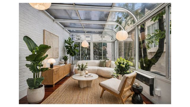 113 E 64TH Street, New York City, NY 10065