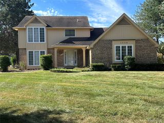 1339 Prosper Drive, Troy, MI 48098
