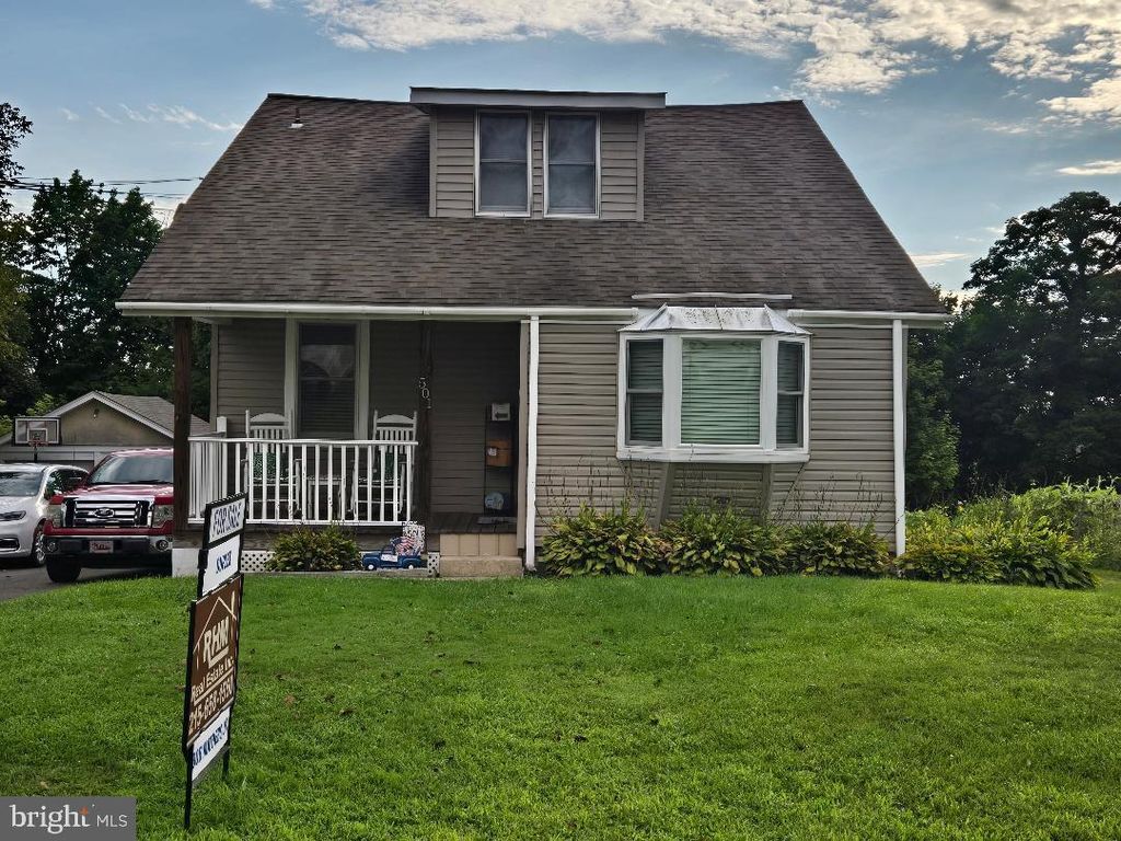 501 GRANT AVE, WILLOW GROVE, PA 19090 — exterior