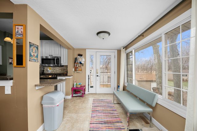 3640 N Shore Drive, Moline, IL 61265