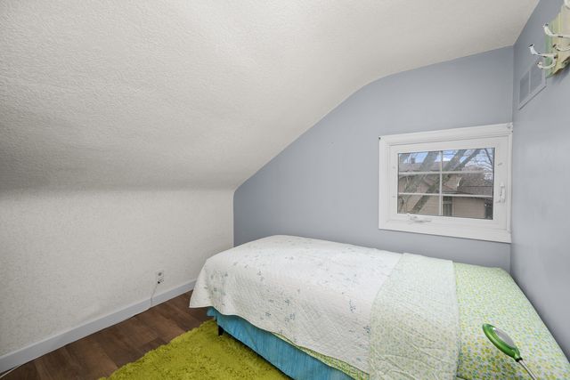 3640 N Shore Drive, Moline, IL 61265