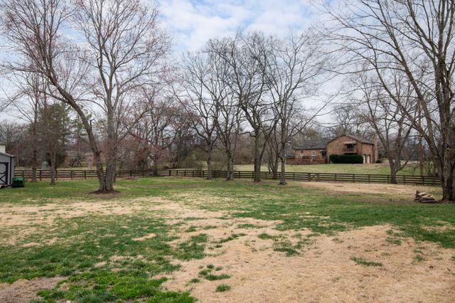 6012 Johnson Chapel Rd, Brentwood, TN 37027