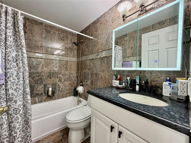 934 NE 27th Ave, Hallandale Beach, FL 33009