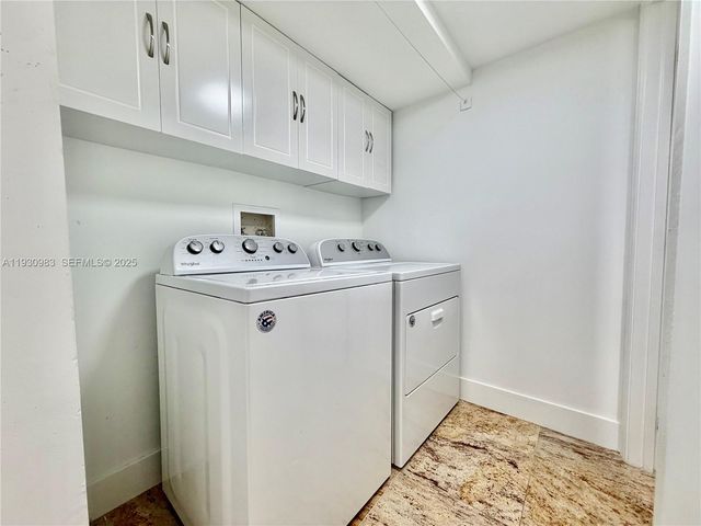 934 NE 27th Ave, Hallandale Beach, FL 33009