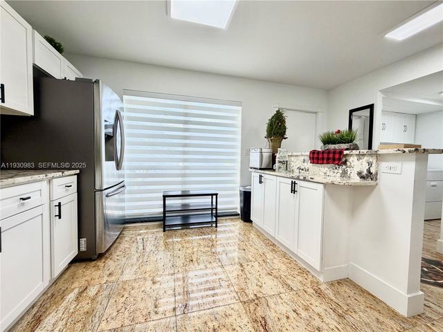 934 NE 27th Ave, Hallandale Beach, FL 33009