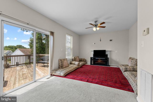 6217 OSCAR CT, Woodbridge, VA 22193