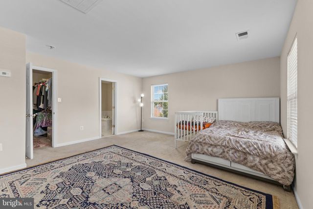 6217 OSCAR CT, Woodbridge, VA 22193