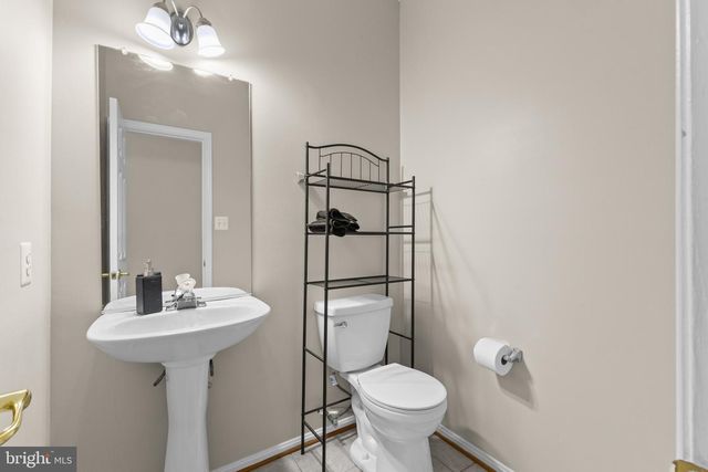 6217 OSCAR CT, Woodbridge, VA 22193
