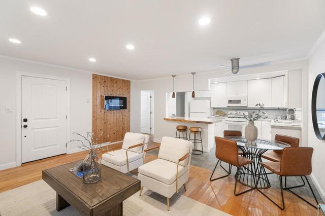 1091 15th Avenue, Redwood City, CA 94063