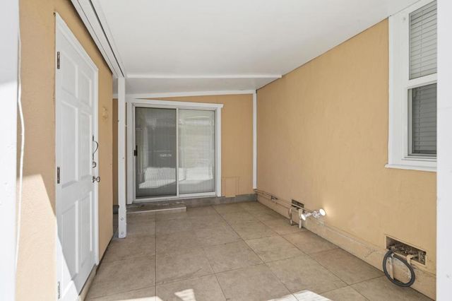 1091 15th Avenue, Redwood City, CA 94063