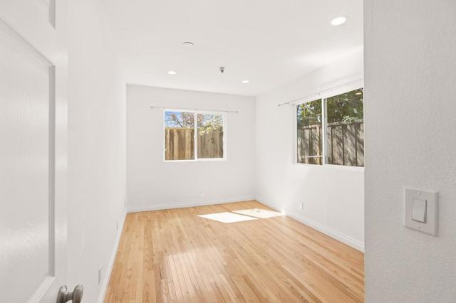 1091 15th Avenue, Redwood City, CA 94063