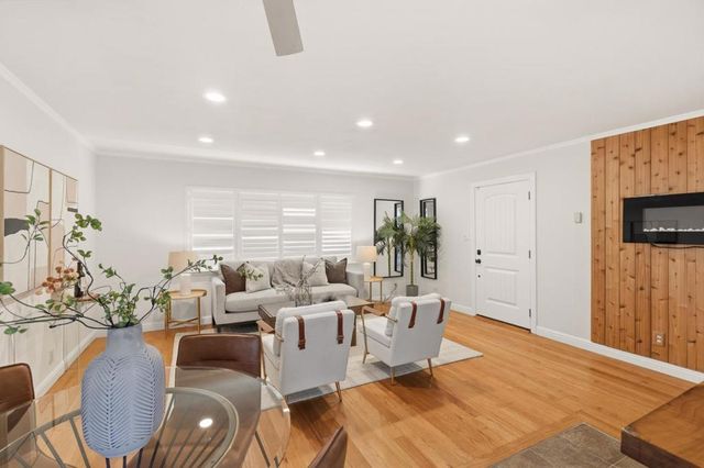 1091 15th Avenue, Redwood City, CA 94063