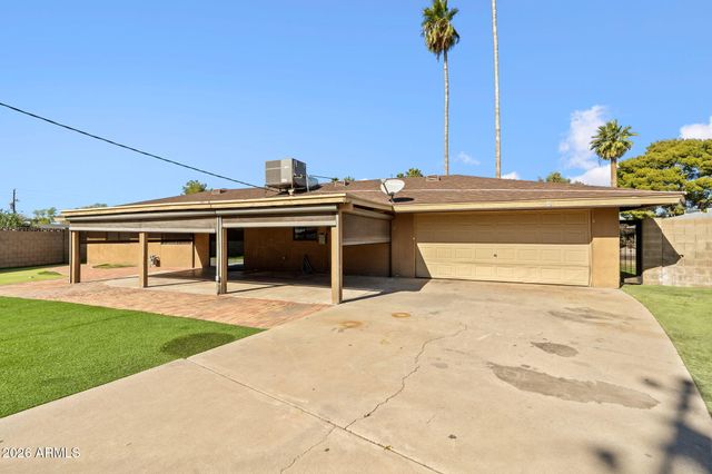 2055 W Edgemont Avenue, Phoenix, AZ 85009