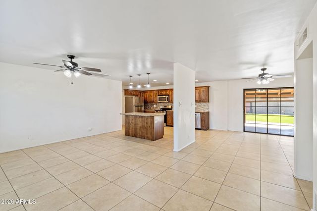 2055 W Edgemont Avenue, Phoenix, AZ 85009