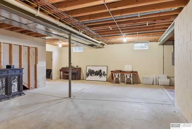 4216 N 163rd Street, Omaha, NE 68116