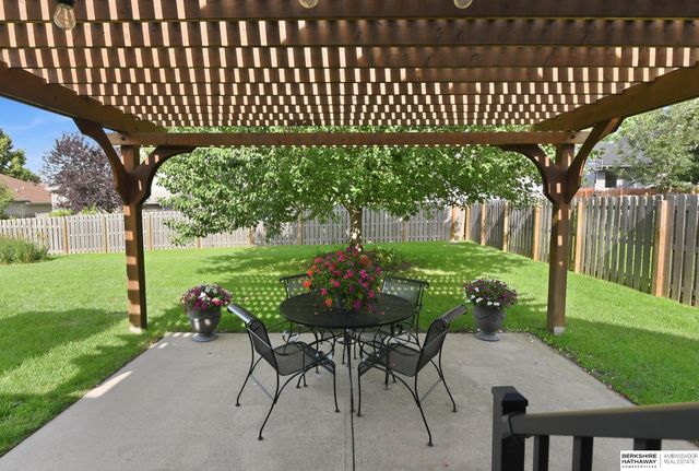 4216 N 163rd Street, Omaha, NE 68116