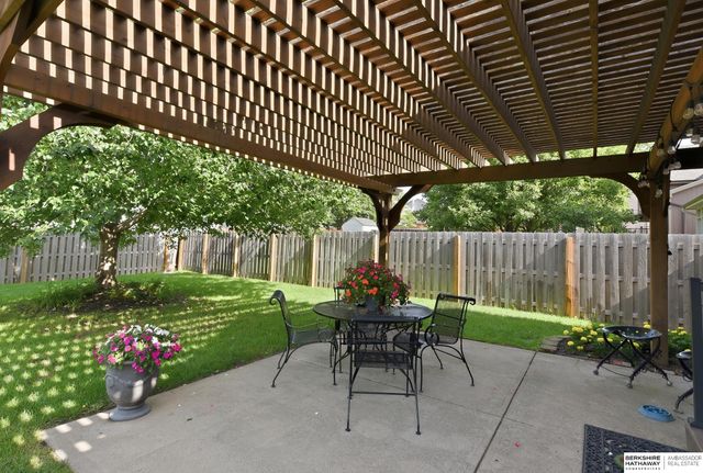 4216 N 163rd Street, Omaha, NE 68116