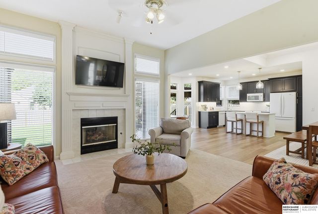 4216 N 163rd Street, Omaha, NE 68116