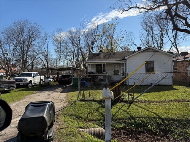 7994 Sparta Street, Houston, TX 77028