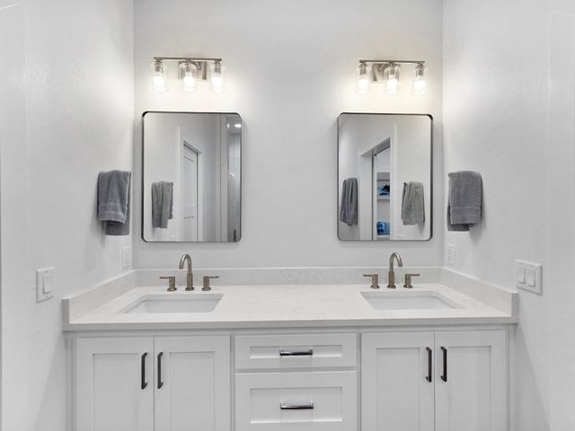 1221 Gulf Road, Crystal Beach, TX 77650