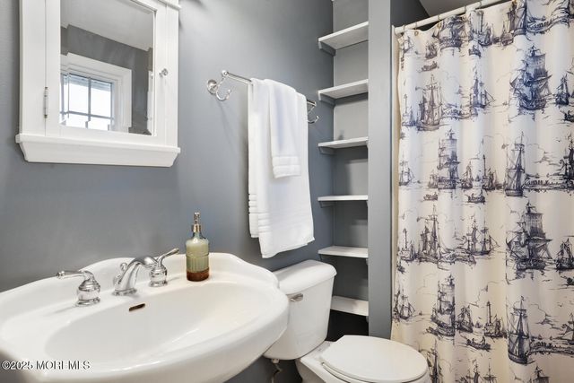 111 Mathis Drive, Little Egg Harbor, NJ 08087