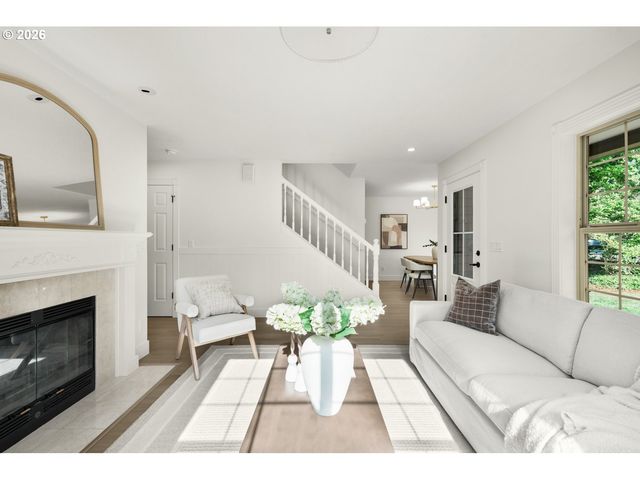 10618 Sw GARDEN PARK Pl, Portland, OR 97223