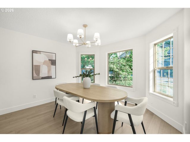 10618 Sw GARDEN PARK Pl, Portland, OR 97223