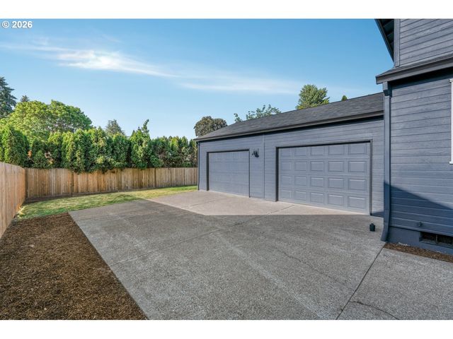 10618 Sw GARDEN PARK Pl, Portland, OR 97223