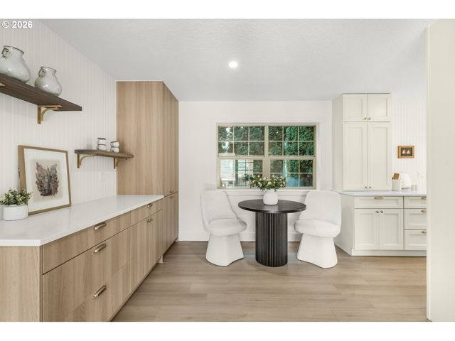 10618 Sw GARDEN PARK Pl, Portland, OR 97223
