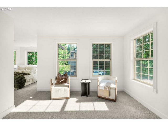 10618 Sw GARDEN PARK Pl, Portland, OR 97223