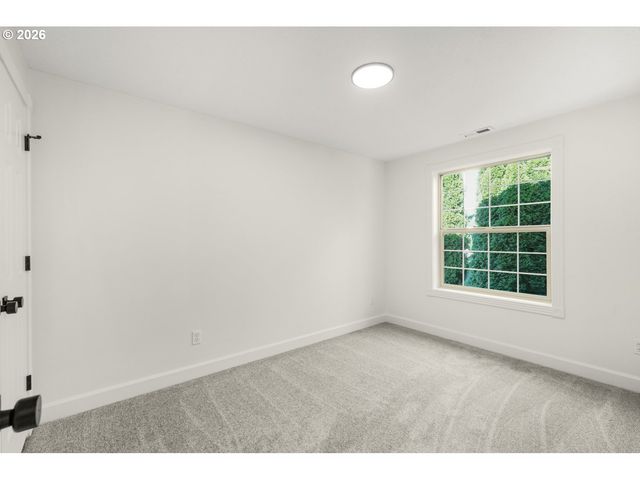 10618 Sw GARDEN PARK Pl, Portland, OR 97223