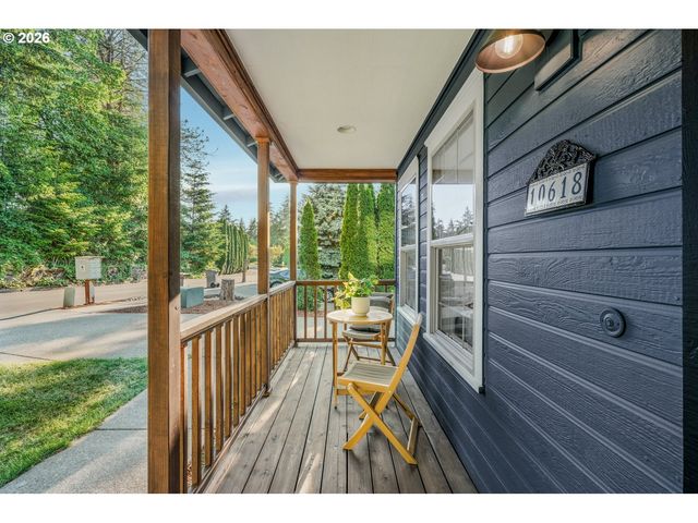 10618 Sw GARDEN PARK Pl, Portland, OR 97223