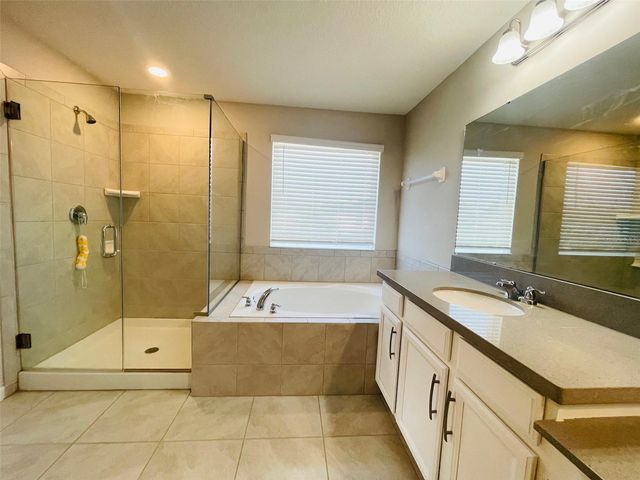 8892 LAKE HALL LANE, Oviedo, FL 32765