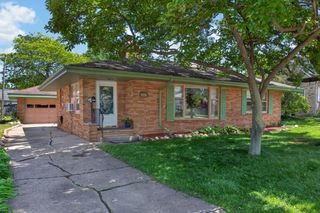1903 Langley Avenue, St. Joseph City, MI 49085