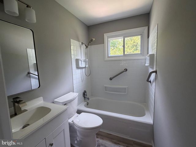 2311 SHERMAN AVE, Wilmington, DE 19804