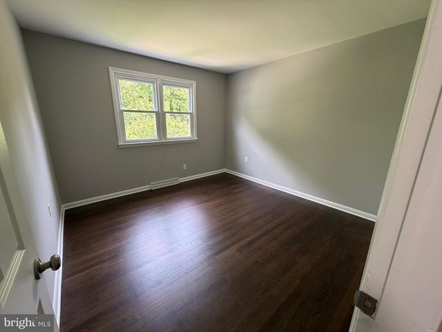 2311 SHERMAN AVE, Wilmington, DE 19804