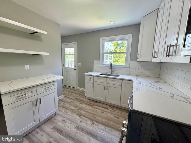 2311 SHERMAN AVE, Wilmington, DE 19804